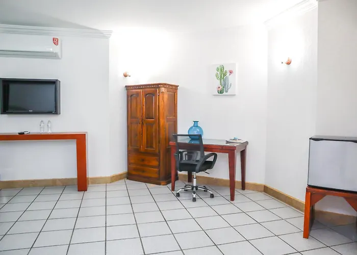 Boutique Plaza Doradas Hotel