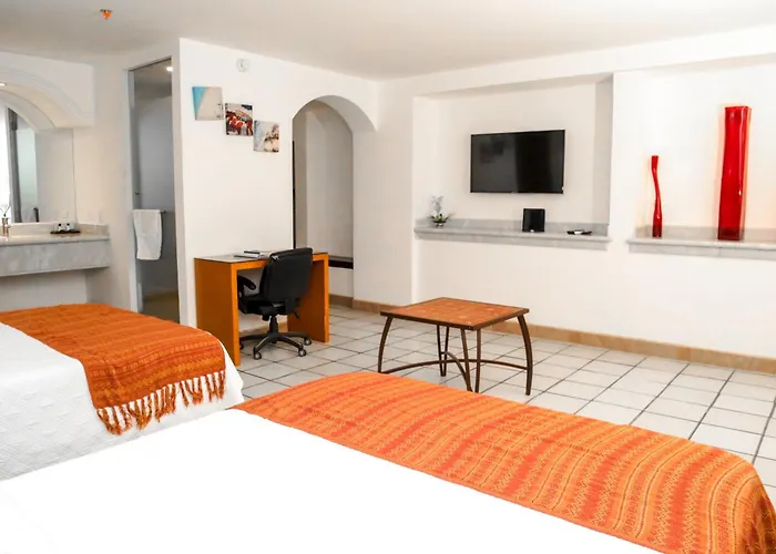 Boutique Plaza Doradas Hotel *